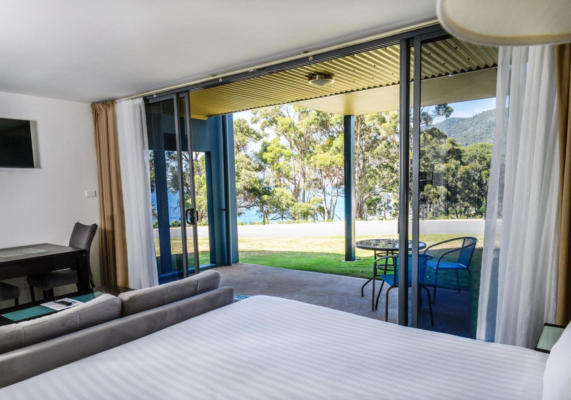 Lufra Beachside Hotel Eaglehawk Neck Exteriör bild