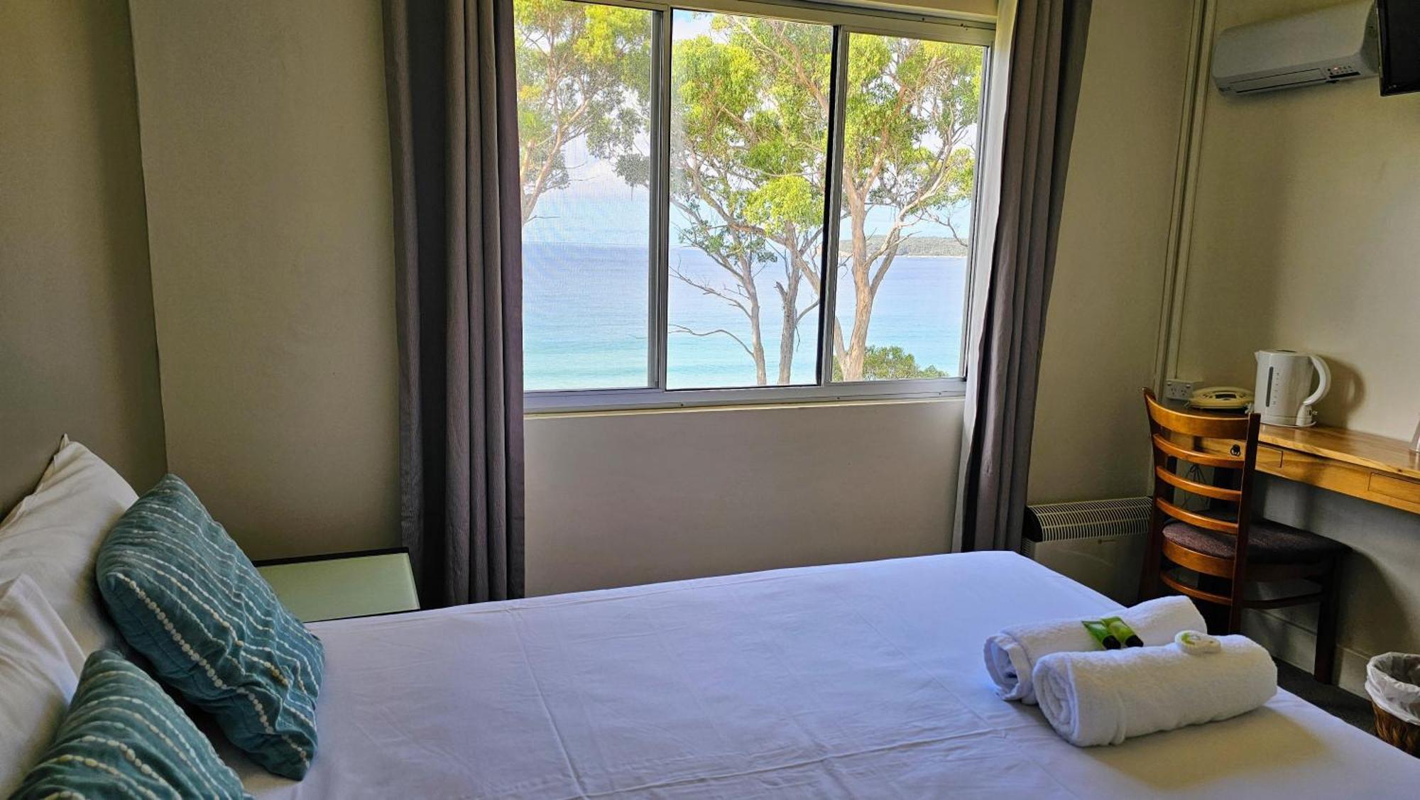 Lufra Beachside Hotel Eaglehawk Neck Exteriör bild